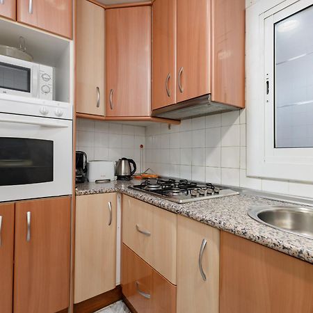 Besos - Bright Apartment Close To Congress & Port Sant Adria de Besos Exterior foto