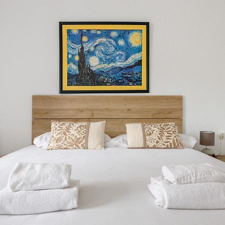 Besos - Bright Apartment Close To Congress & Port Sant Adria de Besos Exterior foto