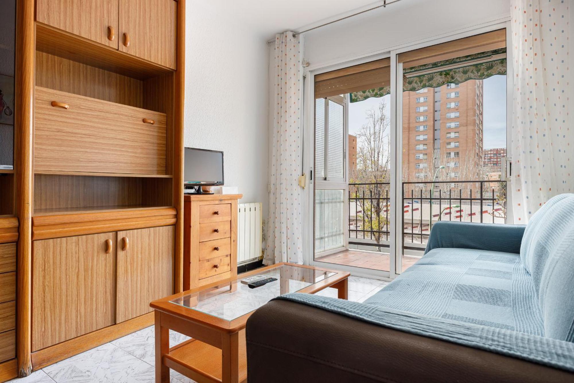Besos - Bright Apartment Close To Congress & Port Sant Adria de Besos Exterior foto