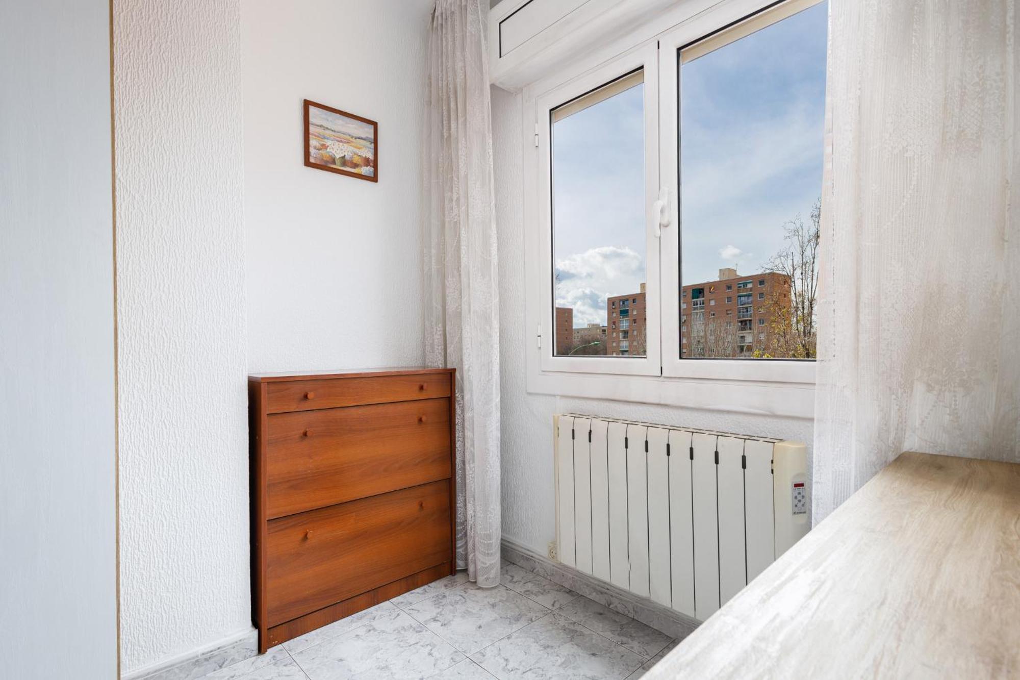 Besos - Bright Apartment Close To Congress & Port Sant Adria de Besos Exterior foto